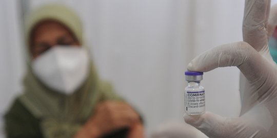 Survei Indikator: Mayoritas Masyarakat Setuju Vaksin Booster