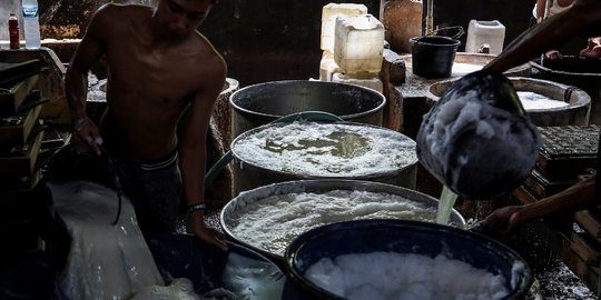 Tunggu Harga Kedelai Stabil, Produsen Tahu di Jombang Stop Produksi