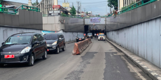 Rusak Parah dan Bikin Macet, Underpass Makamhaji Sukoharjo Ditutup