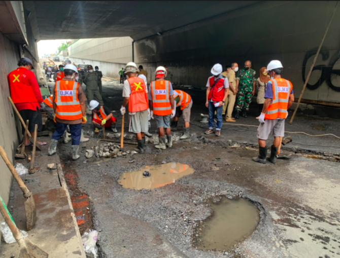 underpass makamhaji ditutup