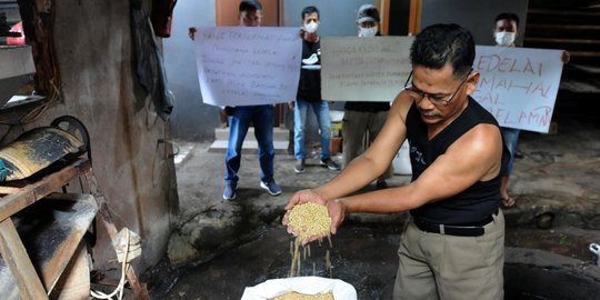 Pemkot Tangsel: Pedagang Tak Usah Mogok, Naikkan Saja Harga Tempe dan Tahu
