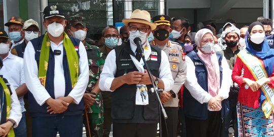 Ridwan Kamil Sebar 30 Juta Liter Minyak Goreng ke Jawa Barat