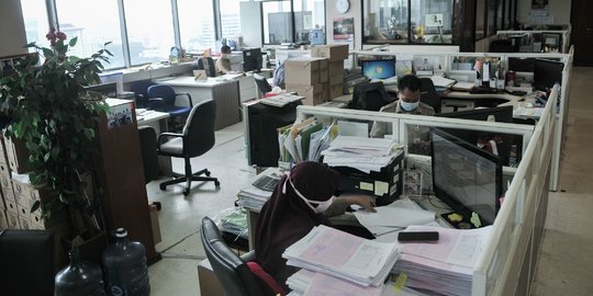 PPKM Jawa Bali Diperpanjang, Sektor Nonesensial WFO 50 Persen
