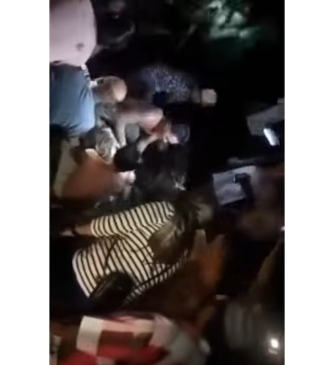 dinyatakan meninggal wanita ini hidup kembali setelah 5 jam dimakamkandinyatakan meninggal wanita ini hidup kembali setelah 5 jam dimakamkan
