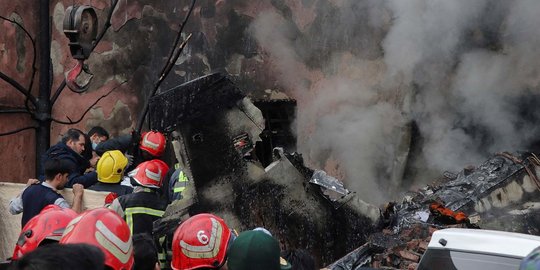 Jet Tempur Iran Jatuh dan Timpa Sekolah, 3 Tewas