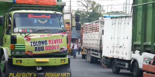 Ratusan Sopir Truk di Kudus Kembali Lakukan Demo, Ini Tuntutannya