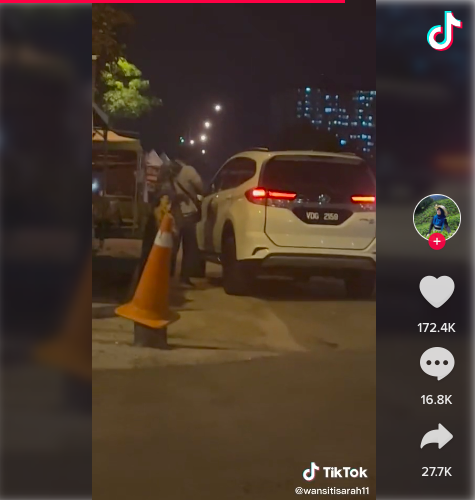 ketahuan bisa jalan lancar dan dijemput mobil video pengemis diduga pura pura buta ini viral