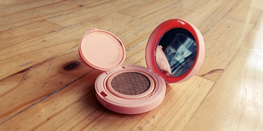 20 Rekomendasi Cushion Terbaik Dari Beauty Vlogger | Merdeka.com