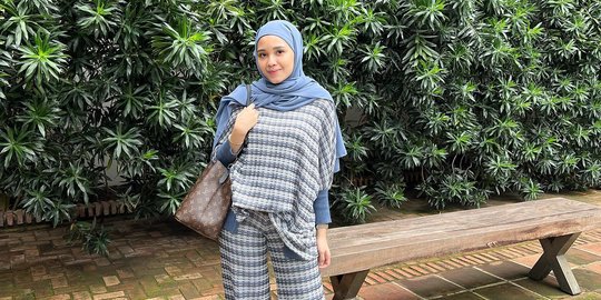 7 Potret Faty Indraloka Istri Babe Cabita Kini Tampil Berhijab, Bikin Pangling