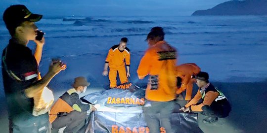 5 Warga Terseret Ombak saat Rekreasi di Pantai Holtekam Jayapura, 1 Meninggal