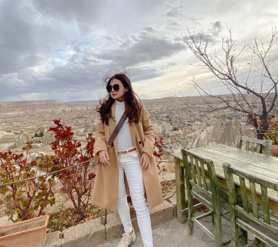 main di love story the series intip 4 potret ootd raisya bawazier yang stylish abis