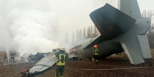 Rusia Klaim Lumpuhkan Pangkalan Udara Ukraina