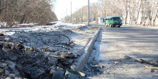 Rusia-Ukraina Tempur Berebut Pangkalan Udara Dekat Kiev, 100 Ribu Warga Mengungsi