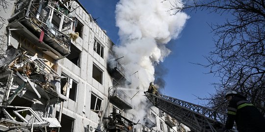 Perang Mendekat ke Pusat Kota, Ukraina Minta Warganya Buat Molotov Serang Rusia