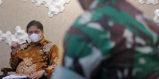 Kejar Kekebalan Kelompok, Menko Airlangga Dorong dan Perluas Cakupan Vaksinasi