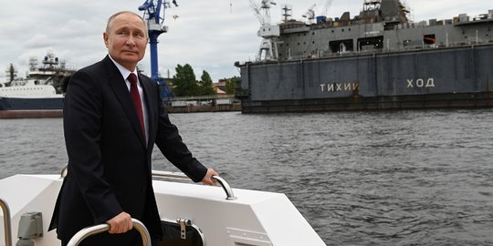 Jubir Kemenlu China: Rusia Negara Kuat, Tak Butuh Senjata dari China