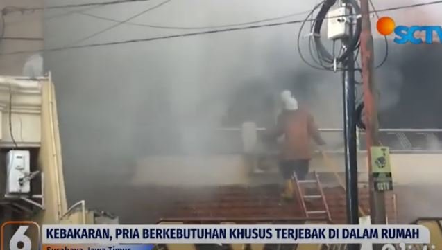 pria berkebutuhan khusus di surabaya selamat dari kebakaran
