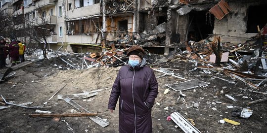 Update Korban Serangan Rusia: 198 Warga Ukraina Tewas, 120 Ribu Mengungsi