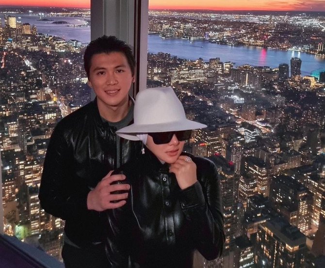 intip 5 potret manja syahrini saat liburan di new york dicium reino barack