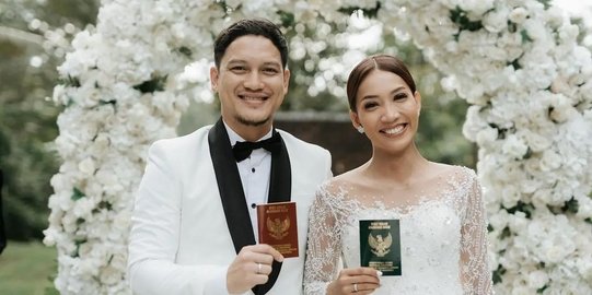 Resmi Menikah, Intip Deretan Potret Kenya Nindia 'Suara Hati Istri'
