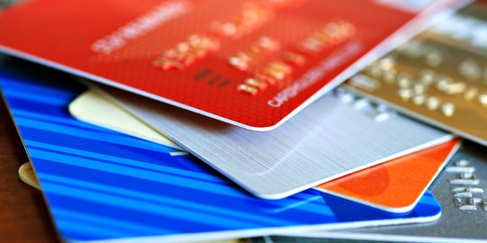 Tips Gunakan Kartu Kredit Agar Tak Terjerat Utang