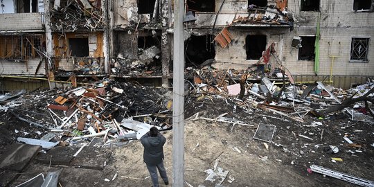 Merindukan Damai di Tengah Kehancuran Ukraina