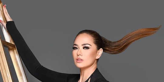 5 Potret Terbaru Catherine Wilson di Usia ke-41, Kembali Aktif di Dunia Model