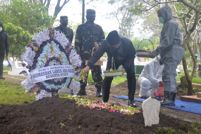 ayah eks panglima tni hadi tjahjanto meninggal