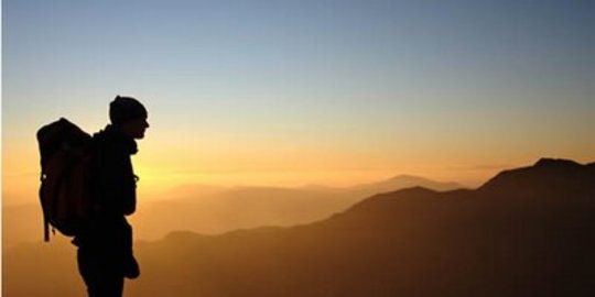 Pendaki Gunung Dukono yang Hilang Ditemukan Dalam Kondisi Lemas