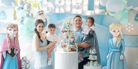 Mewah Bertema Frozen, Ini Potret Ulang Tahun ke-3 Gabriella Anak Momo Geisha