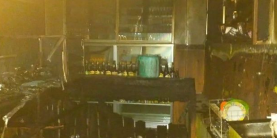 Tak Diizinkan Ngutang, Sekelompok Remaja di Depok Nekat Bakar Warung Jamu