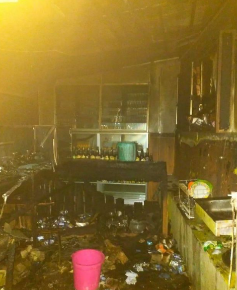 warung jamu di depok dibakar pemuda