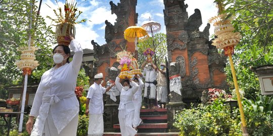 Tawur Agung Kesanga Jelang Nyepi di Pura Amrta Jati Cinere