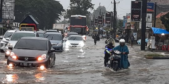 2.203 Rumah di Serang Terendam Banjir, Warga Butuh Peralatan untuk Bersihkan Lumpur