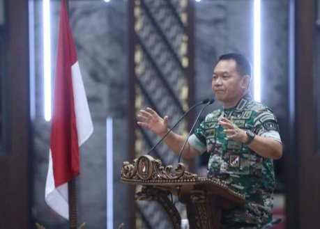 kasad dudung pakai seragam baru loreng tni ad karya jenderal andika perkasa