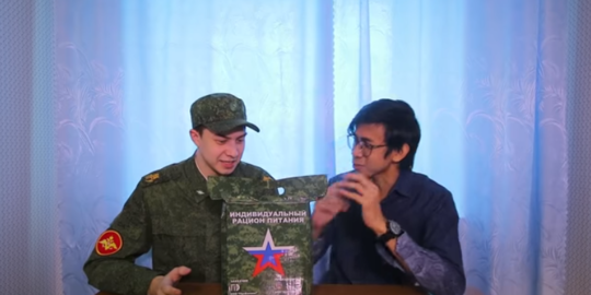 Melihat Makanan Tentara Rusia, dari Daging Sampai Biskuit