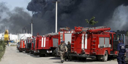 Pertamina Investigasi Penyebab Kebakaran Kilang Minyak Balikpapan