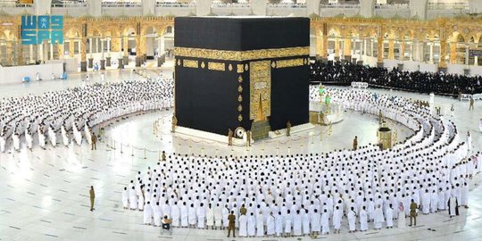 Arab Saudi Cabut Aturan Wajib Pakai Masker dan Pembatasan Covid-19 Lainnya