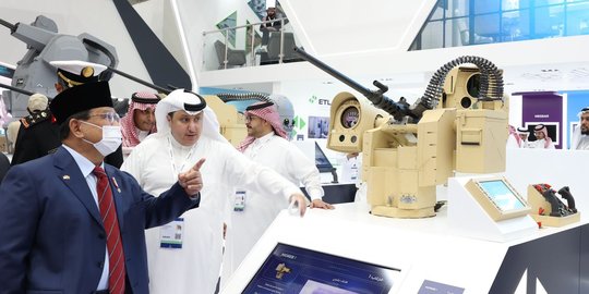 Prabowo Tengok Industri Pertahanan Futuristik di World Defense Show Arab Saudi
