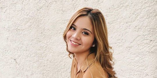 Cantik Memesona, Intip 4 Potret Dara Randa Pemain FTV Pintu Berkah