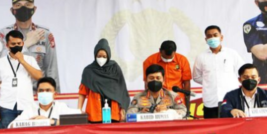 Dulu Sangar Berseragam, Kini Jenderal Polisi Gadungan Tertunduk Lesu Berbaju Orange