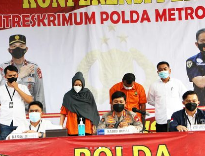 kini jenderal polisi gadungan tertunduk lesu berbaju orange