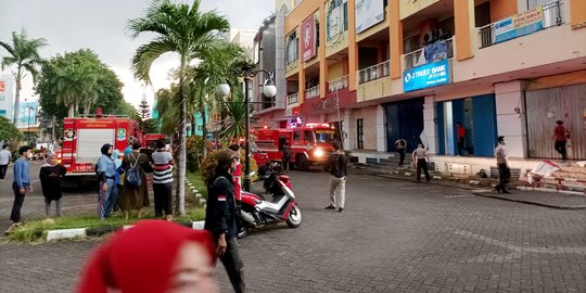 Kebakaran di Grand Mall Bekasi, Kerugian Setengah Miliar Rupiah