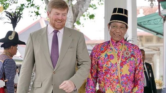 pertemuan sultan dengan raja belanda