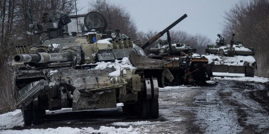 Deretan Tank Rusia Hancur di Sumy Ukraina