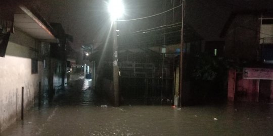 Sungai Deli Meluap, 89 Rumah Warga di Medan Terendam Banjir
