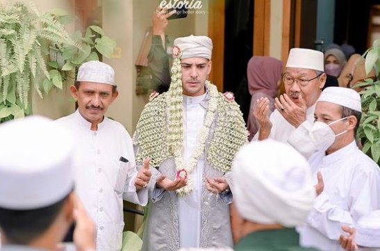 riza shahab