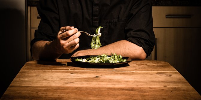 8 Makanan yang Harus Dihindari Sebelum Tidur, Buat Istirahat lebih Nyenyak