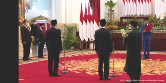 Jokowi Minta Kepala dan Wakil Otorita Selesaikan Aturan Turunan IKN pada Maret 2022