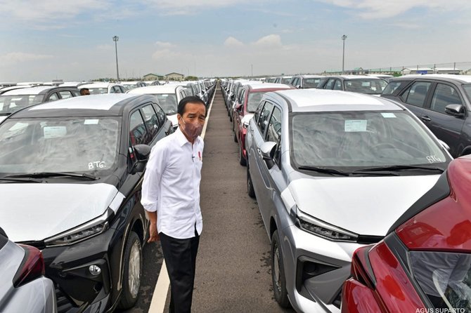 jokowi lepas ekspor mobil